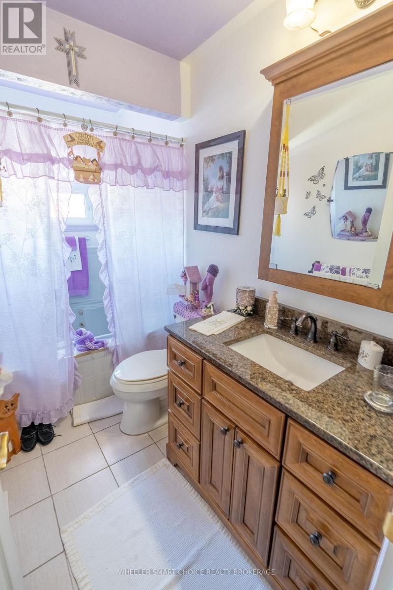 542 ANTHONY STREET - 10