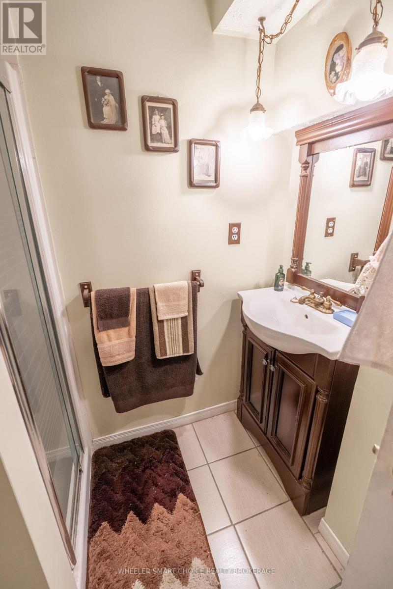 542 ANTHONY STREET - 16
