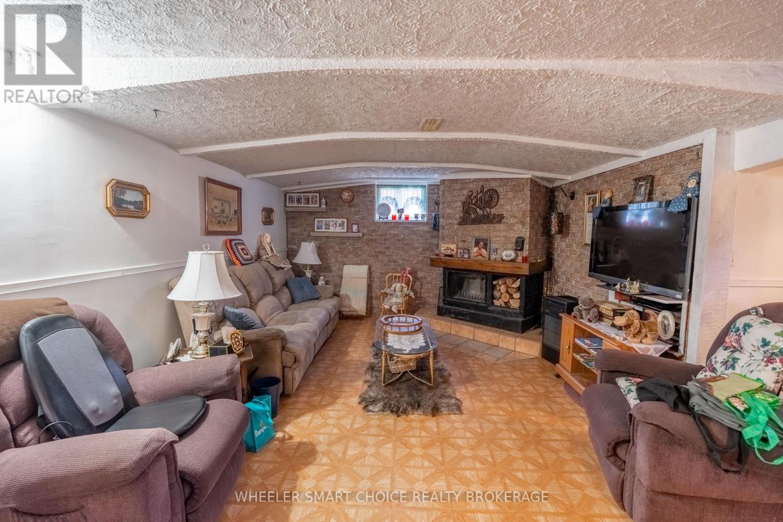 542 ANTHONY STREET - 17