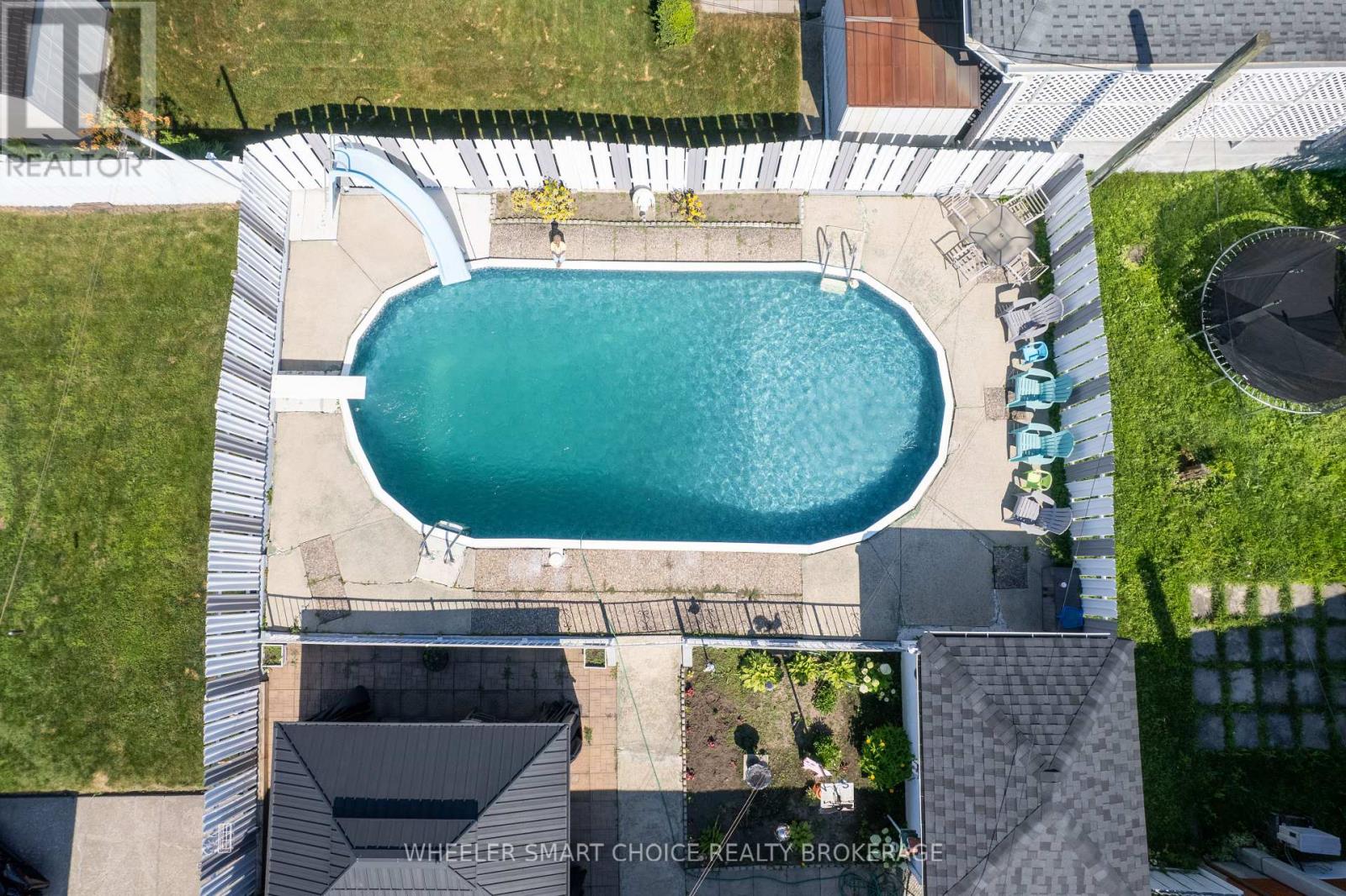 542 ANTHONY STREET - 3