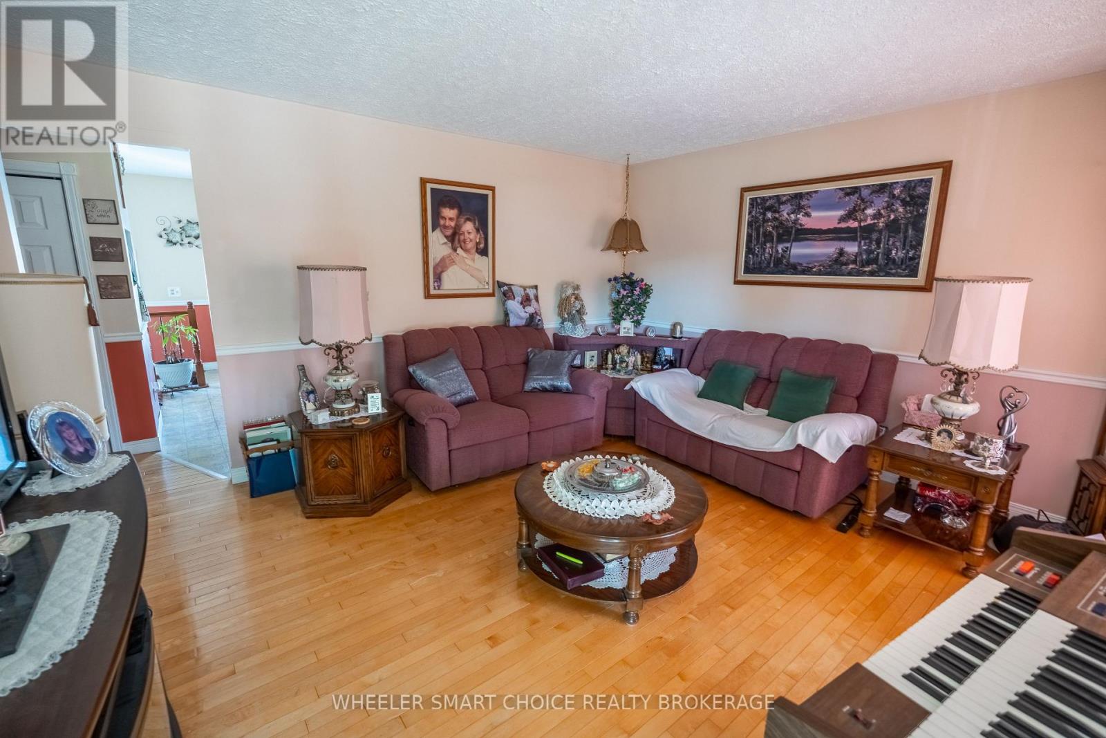 542 ANTHONY STREET - 7