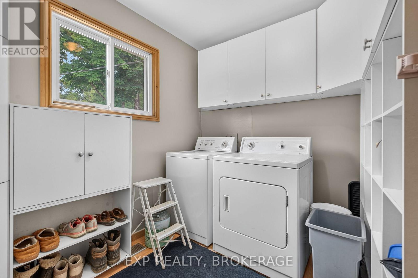 1058 PERRY ROAD - 24