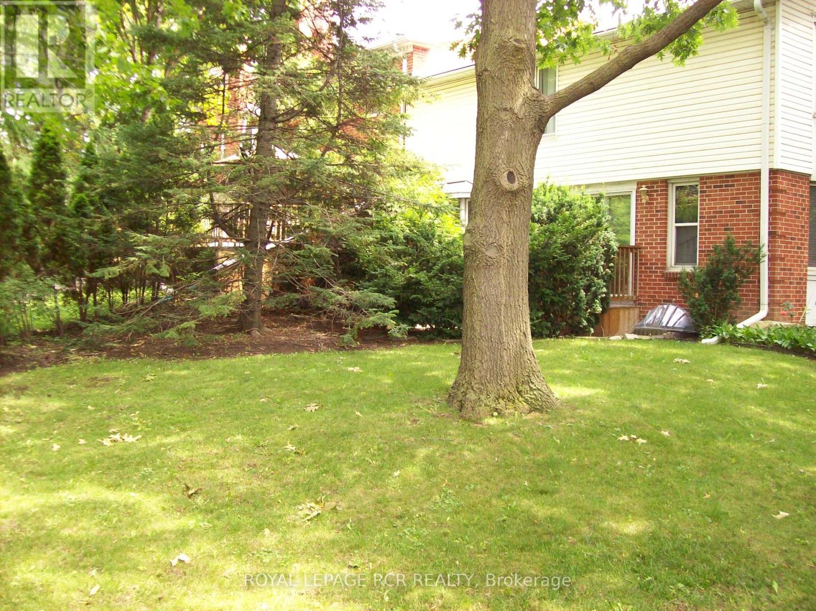 #44 68 CONFEDERATION WAY - 41