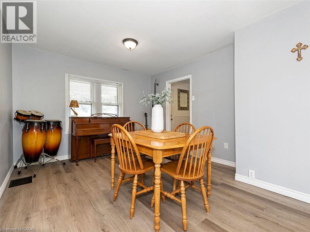 52 STAPLETON Avenue N - Image 12