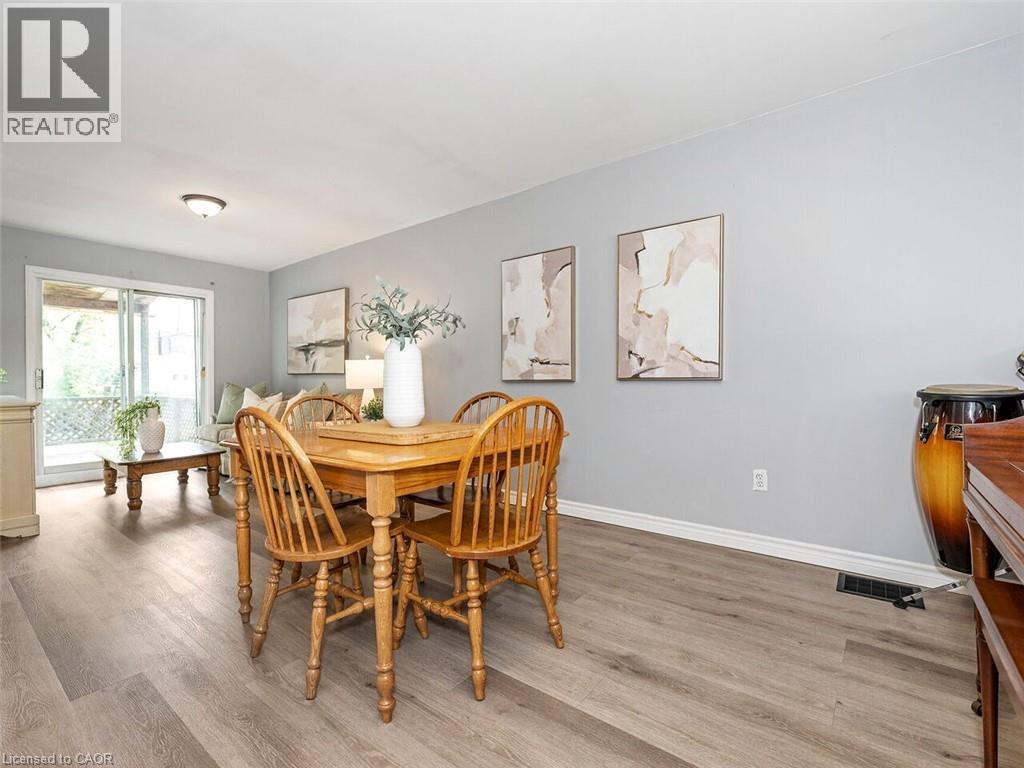 52 STAPLETON Avenue N - Image 13