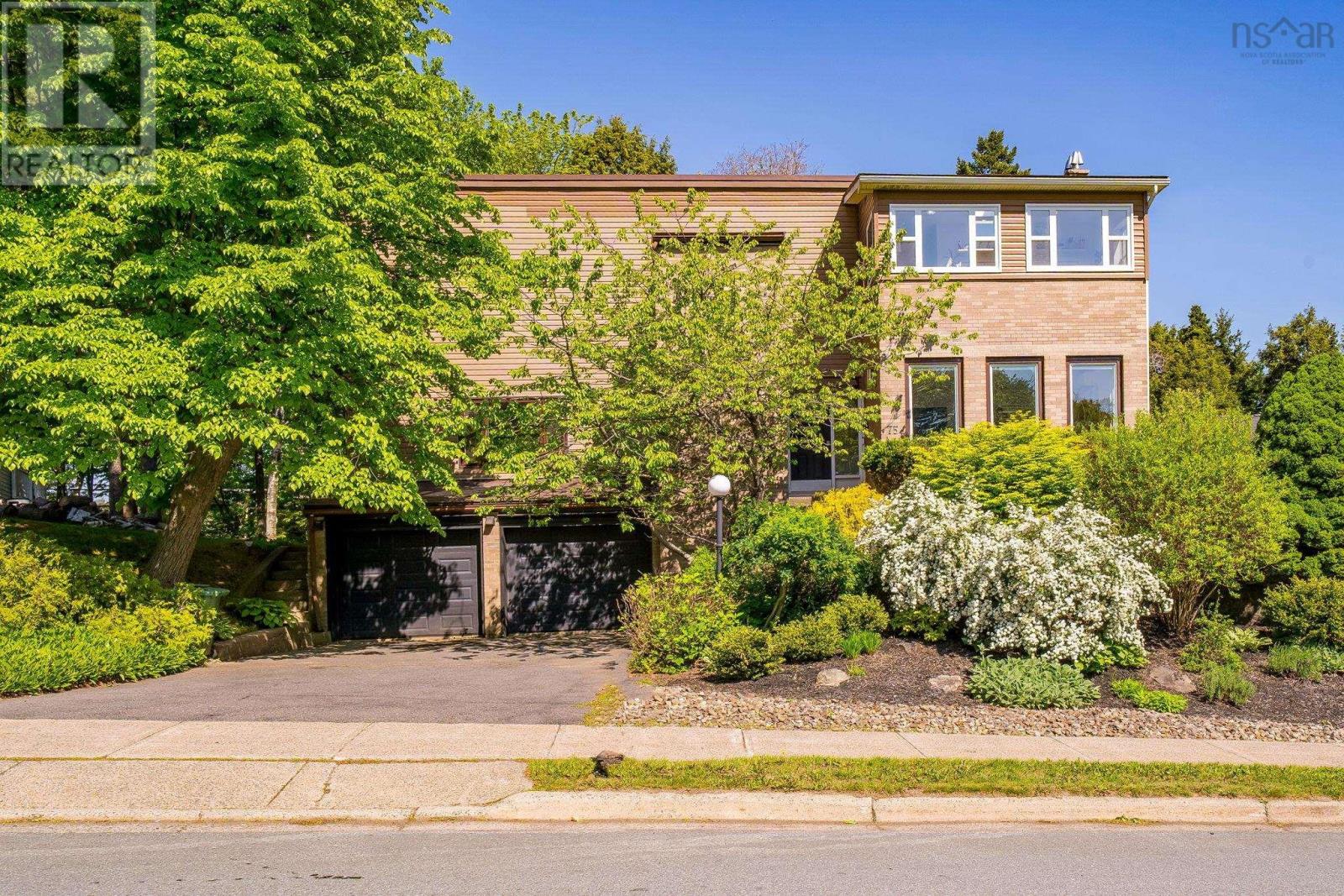 75 Bayview Road - 1