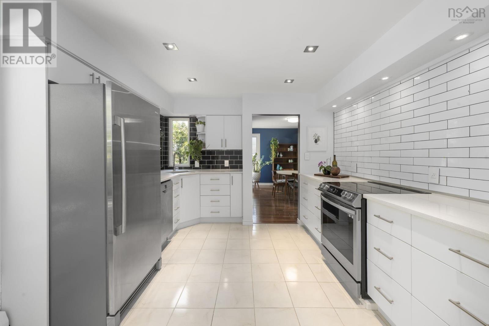 75 Bayview Road - 13