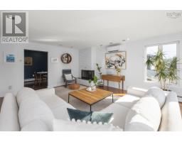 Sunroom - 75 Bayview Road, Halifax, NS B3M1N8 Photo 8