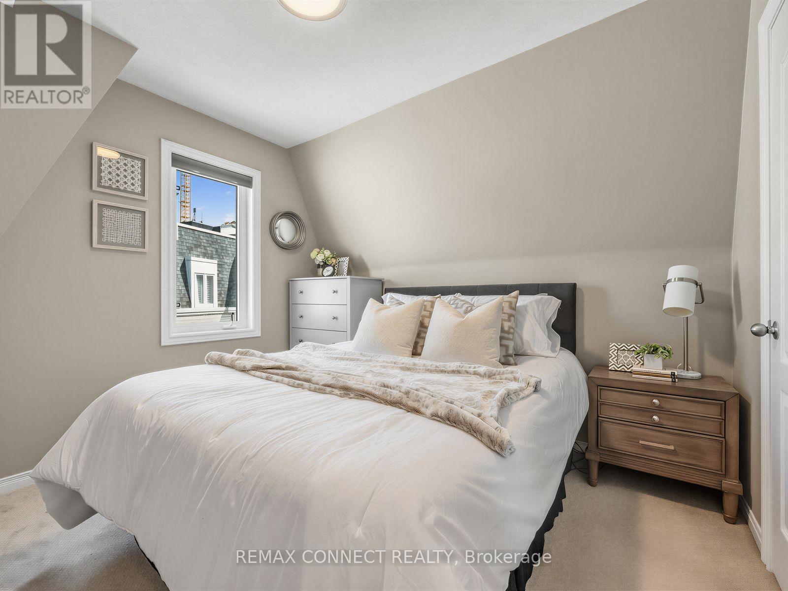 #605 12 SUDBURY STREET - 17
