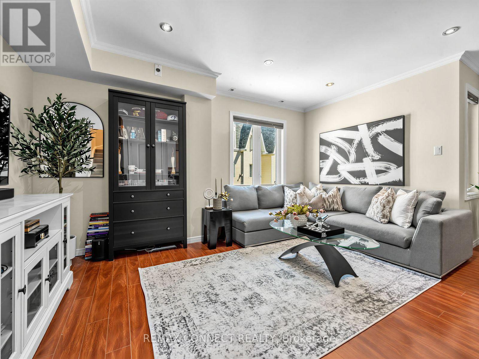 #605 12 SUDBURY STREET - 5