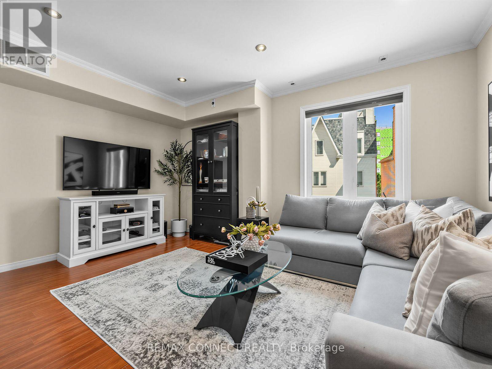 #605 12 SUDBURY STREET - 6