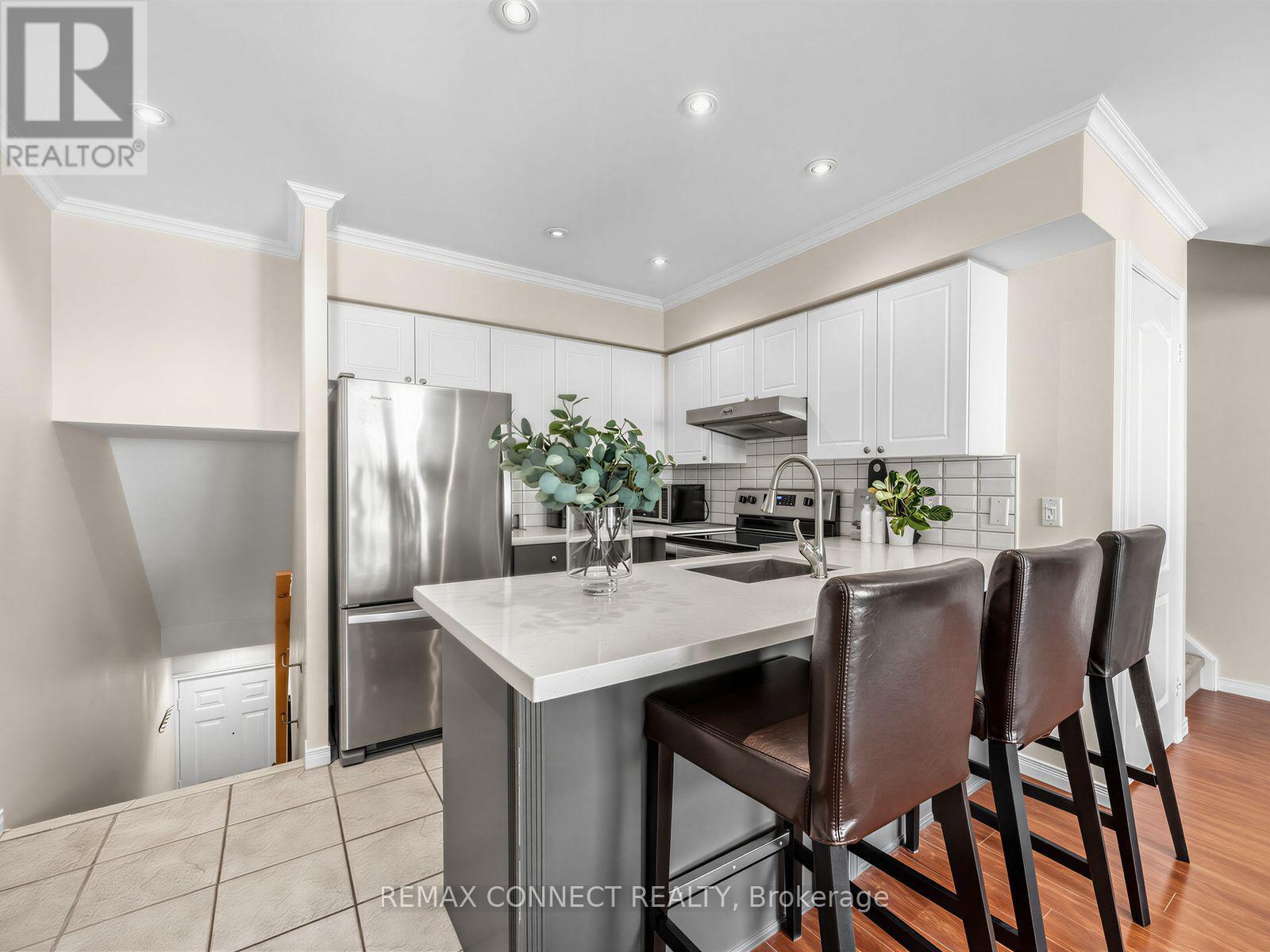#605 12 SUDBURY STREET - 8