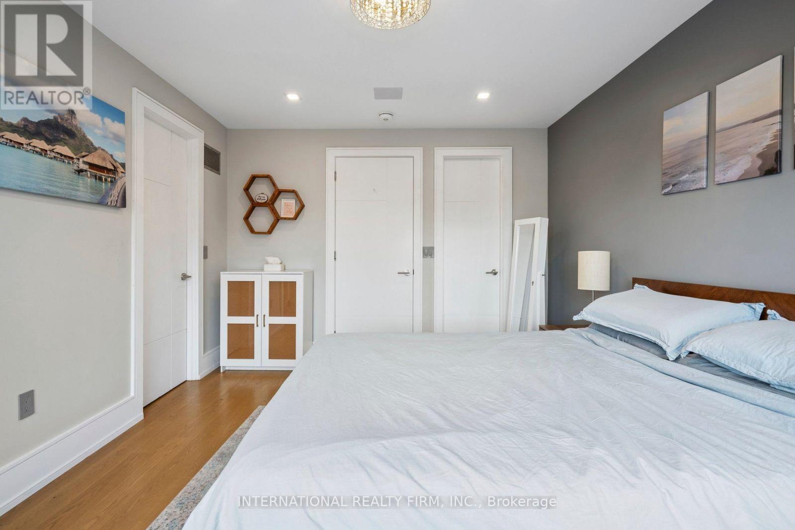 39 WILMINGTON AVENUE - 18