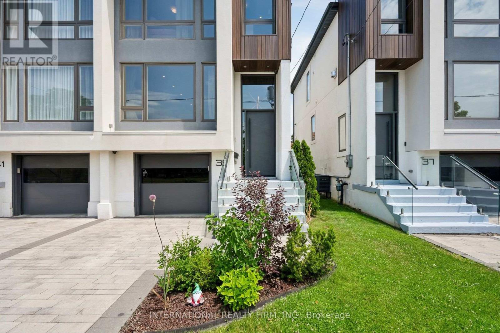 39 WILMINGTON AVENUE - 2