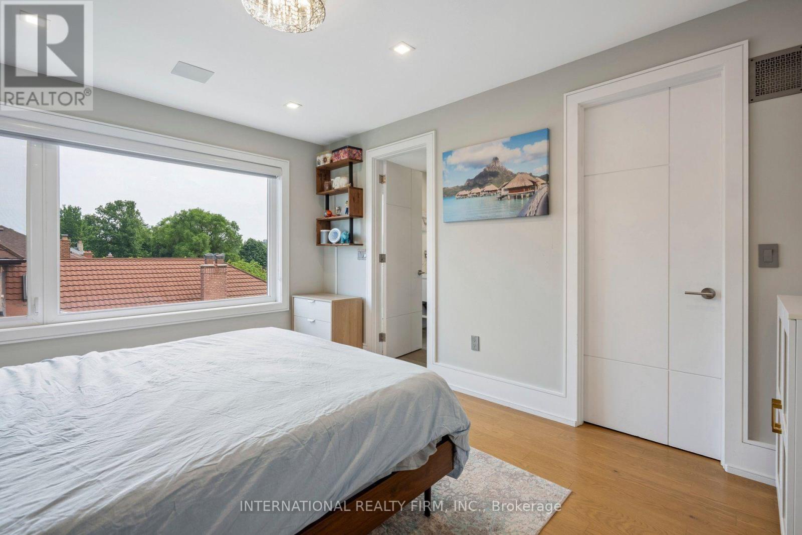 39 WILMINGTON AVENUE - 23