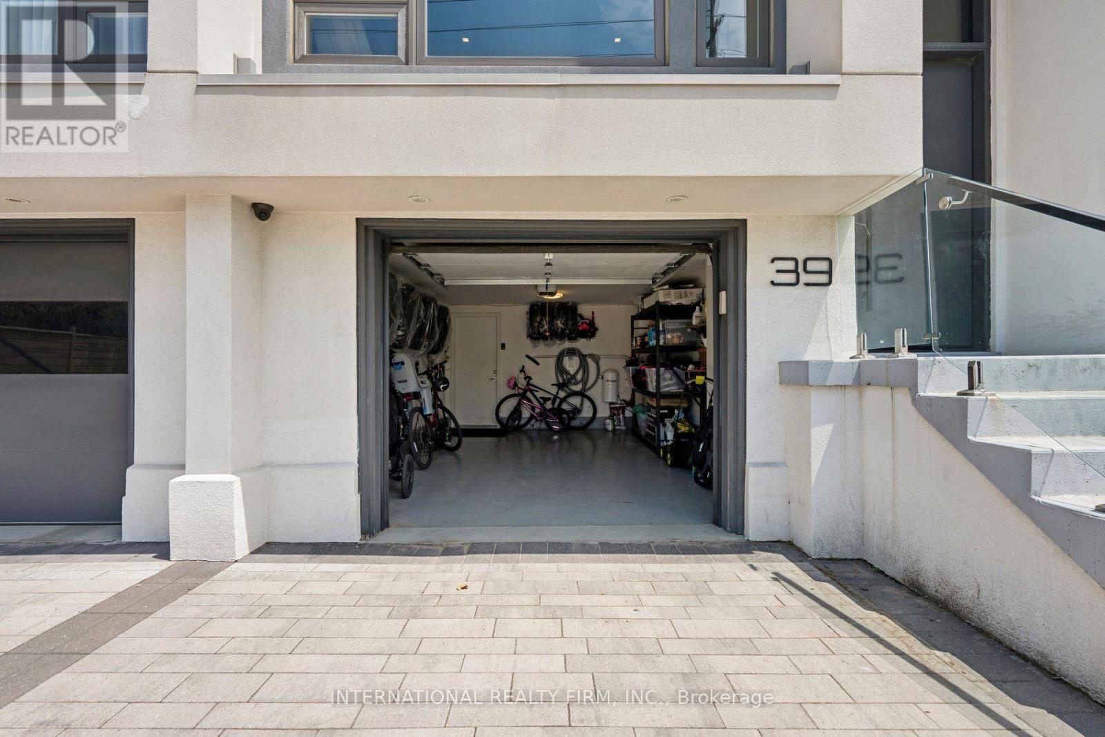 39 WILMINGTON AVENUE - 37