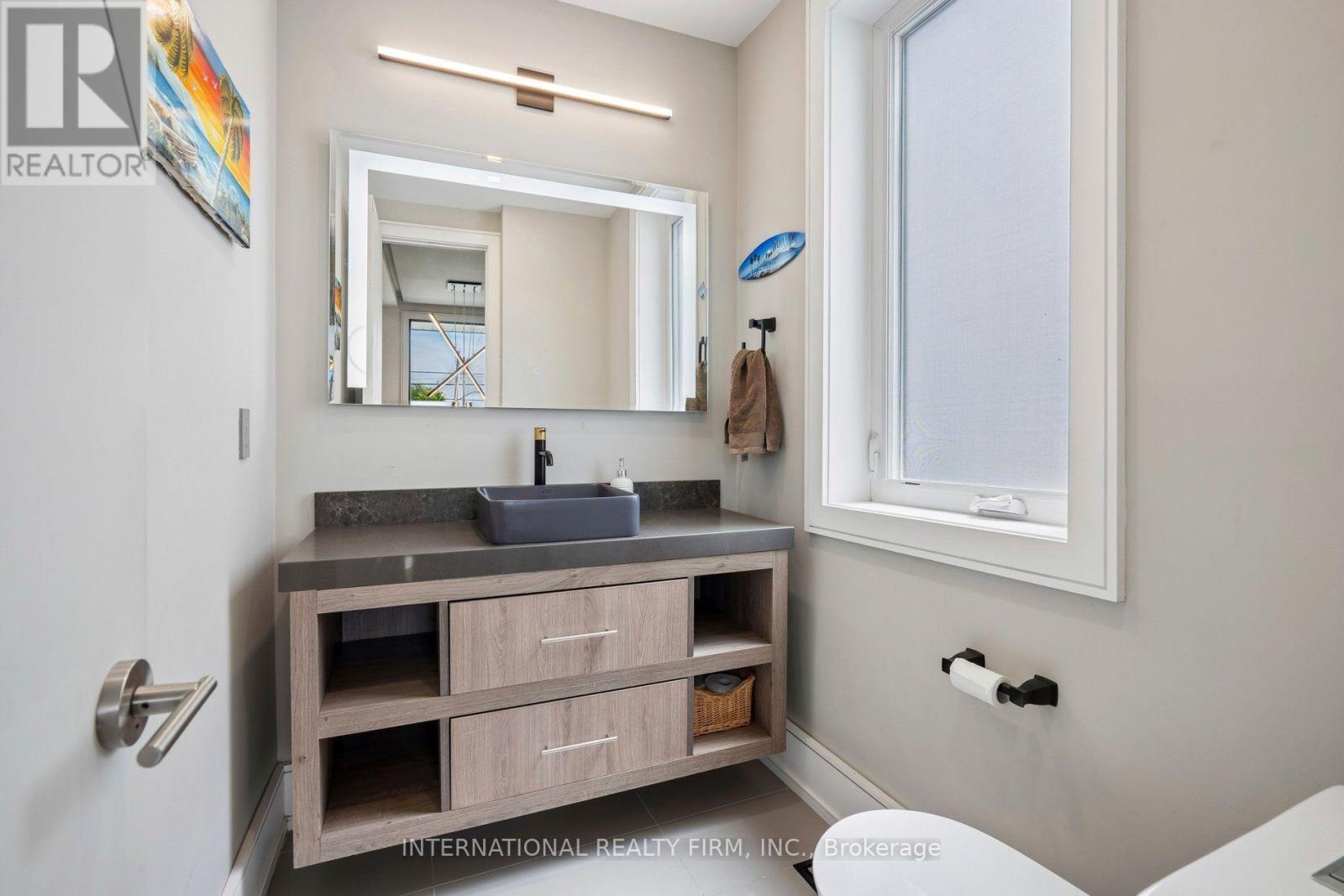 39 WILMINGTON AVENUE - 5