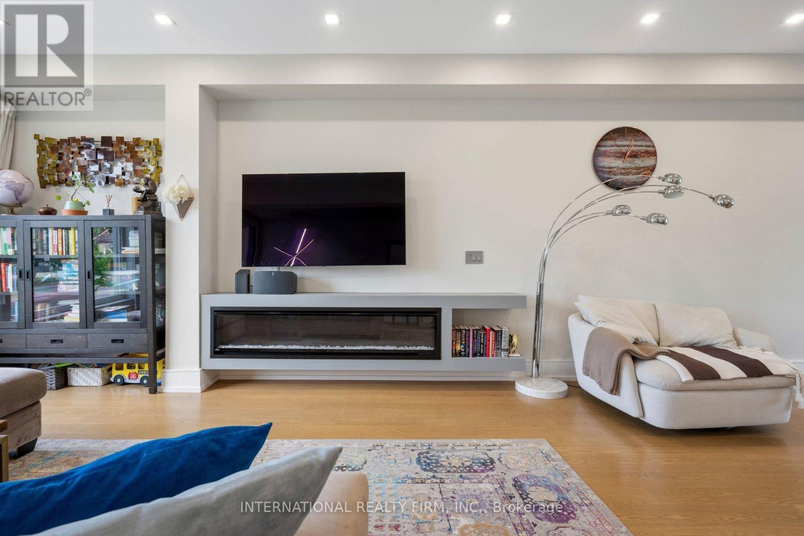 39 WILMINGTON AVENUE - 9