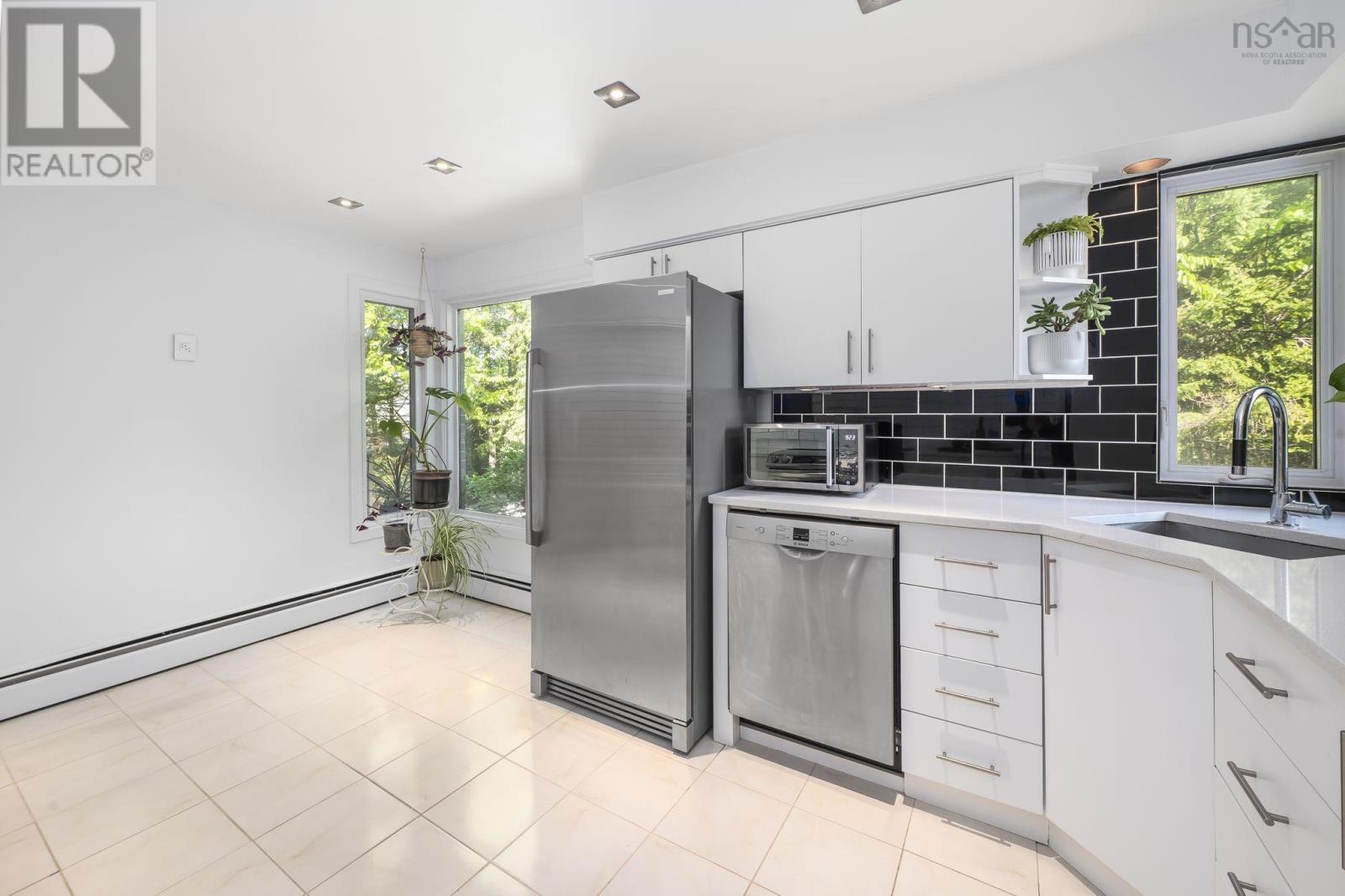 75 Bayview Road - 15
