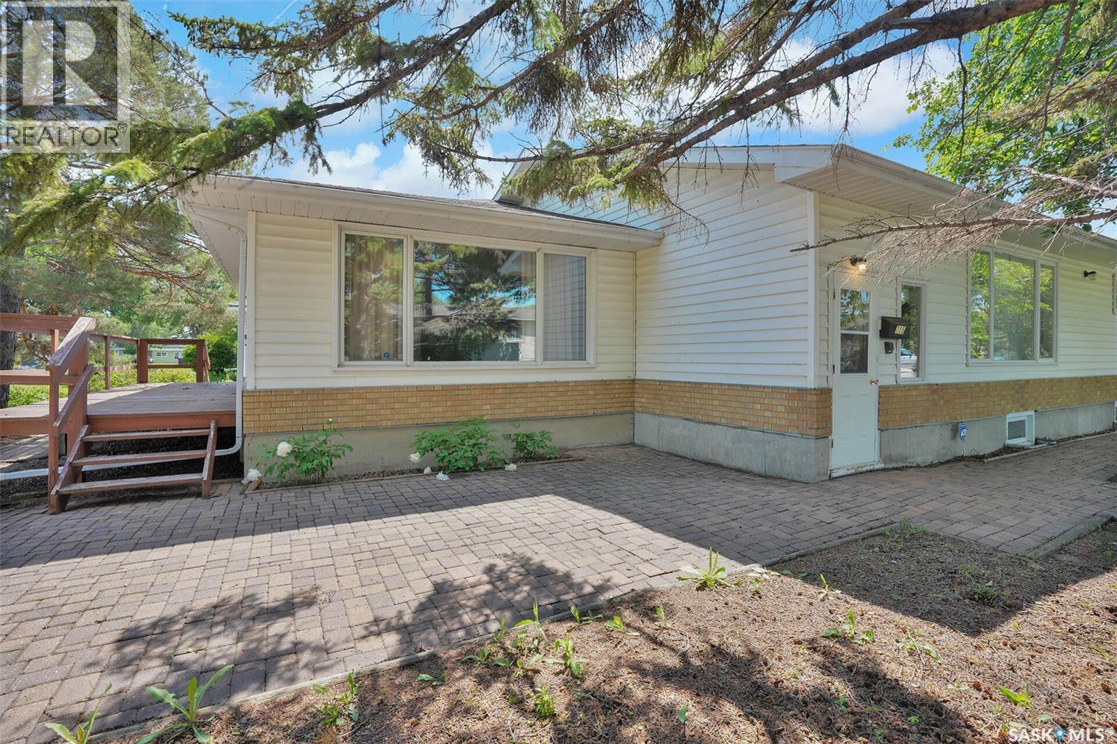 715 Connaught STREET - 4