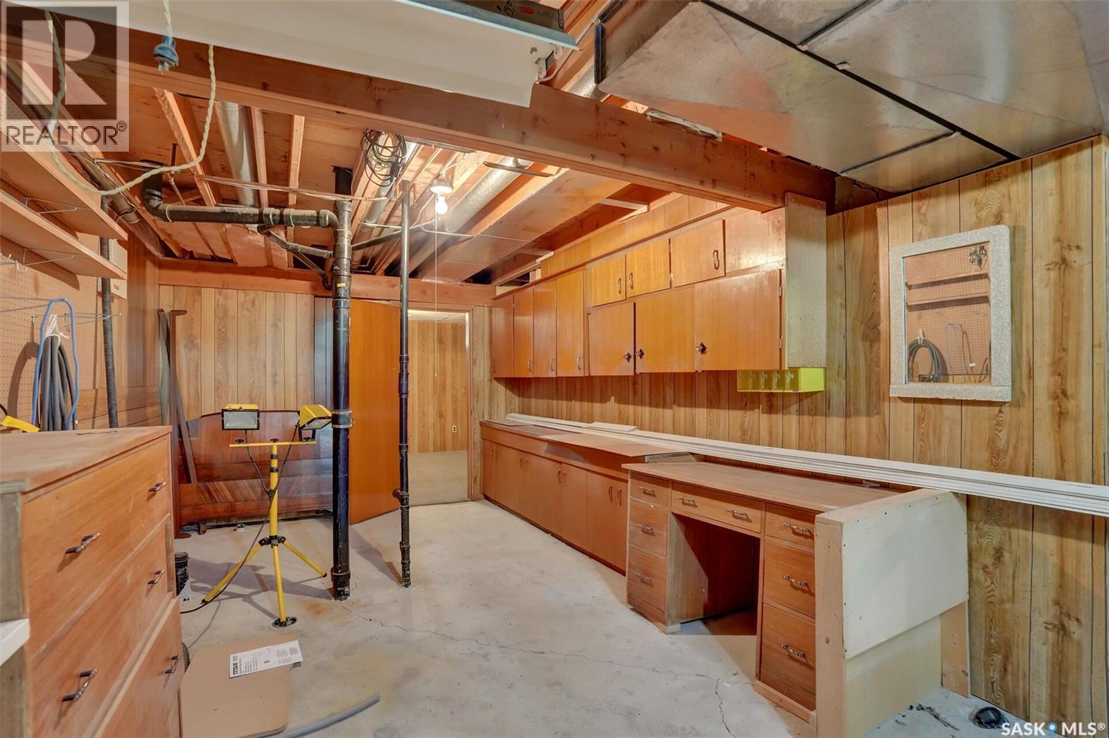 715 Connaught STREET - 41