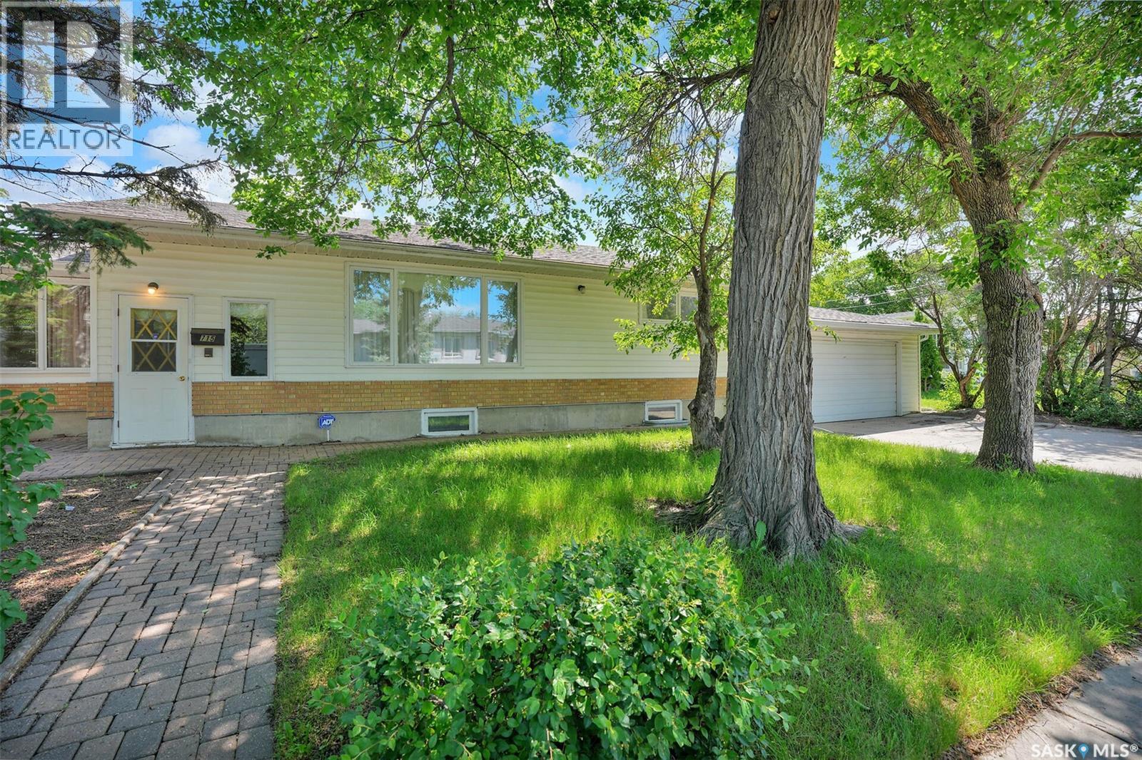 715 Connaught STREET - 1