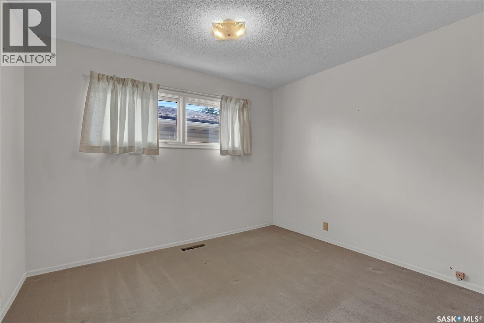 715 Connaught STREET - 19
