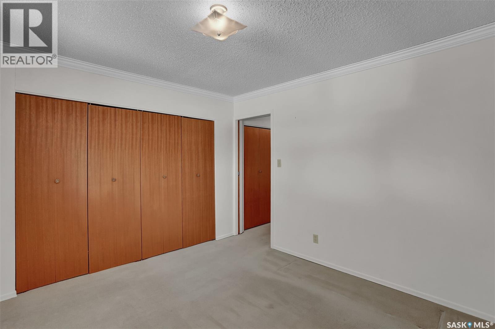 715 Connaught STREET - 24