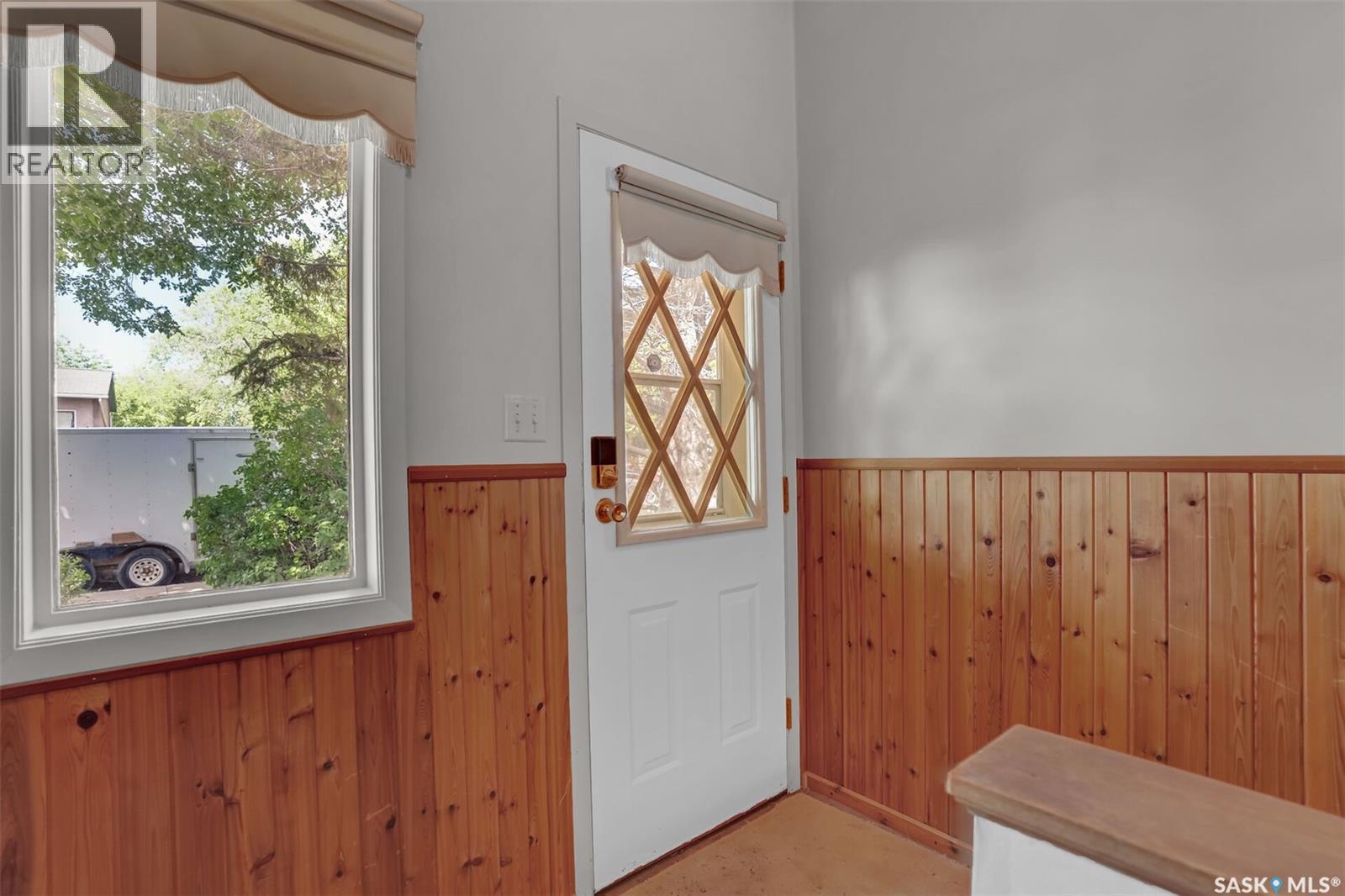 715 Connaught STREET - 5