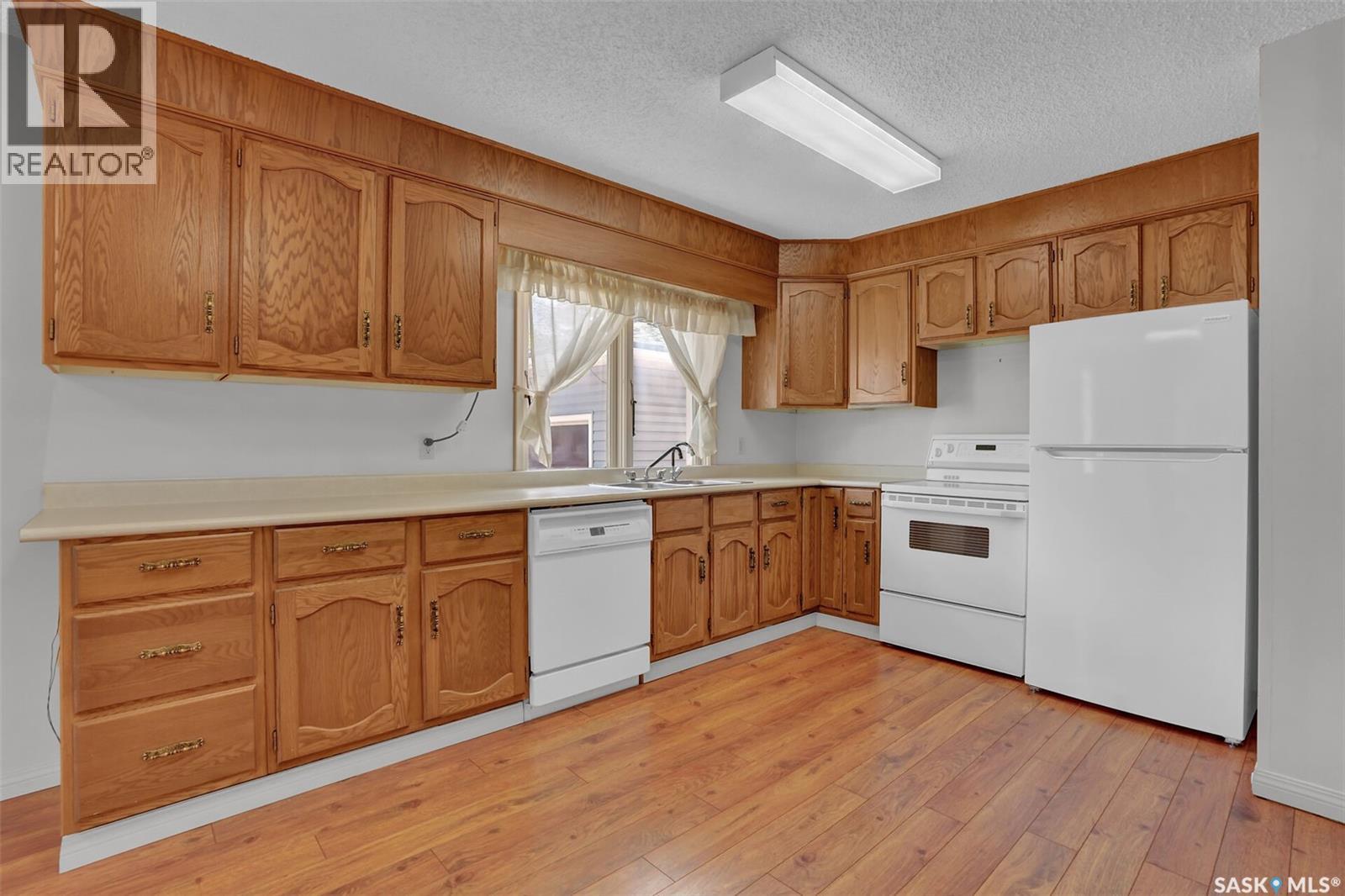 715 Connaught STREET - 12