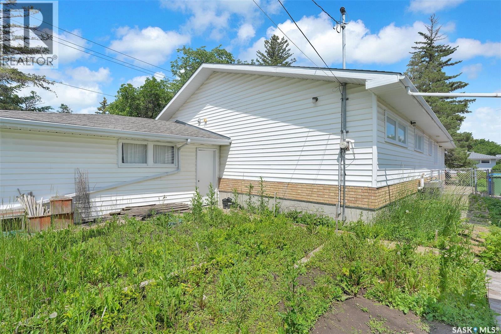 715 Connaught STREET - 47