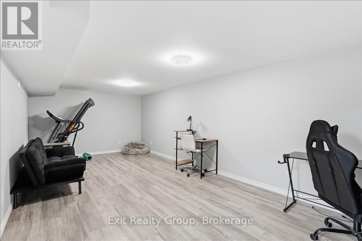 51 SIDNEY ROAD - Image 23