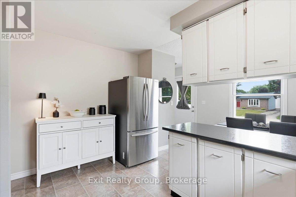 51 SIDNEY ROAD - Image 4