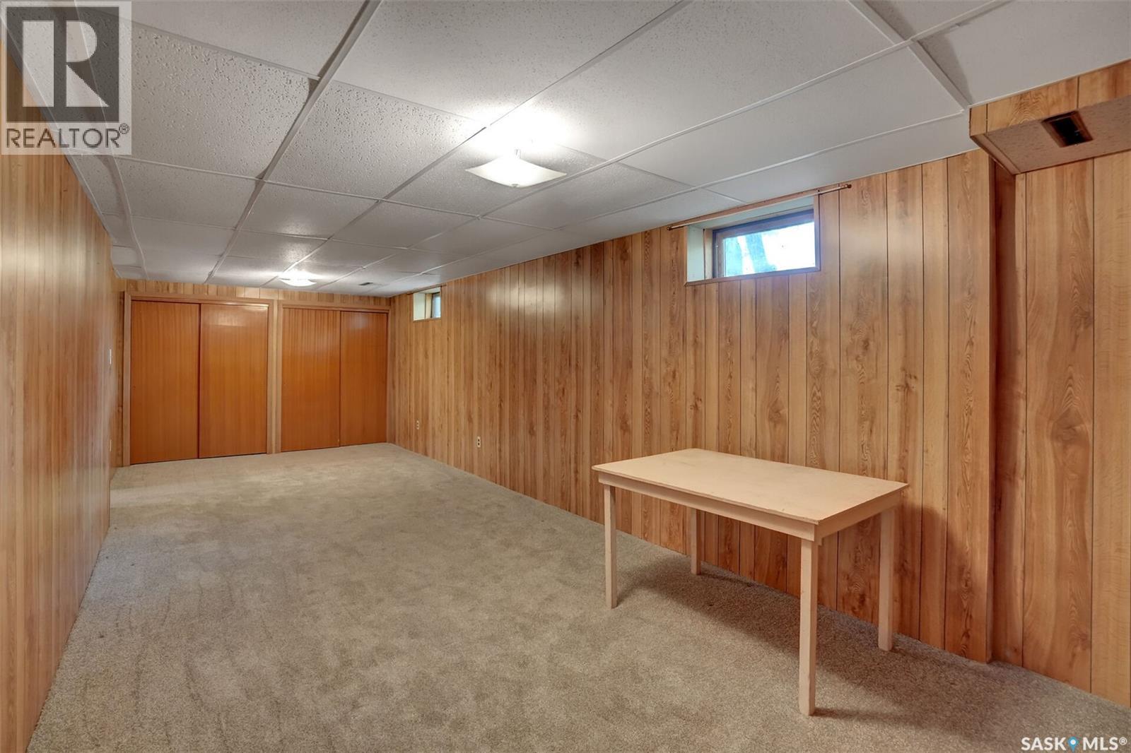 715 Connaught STREET - 34