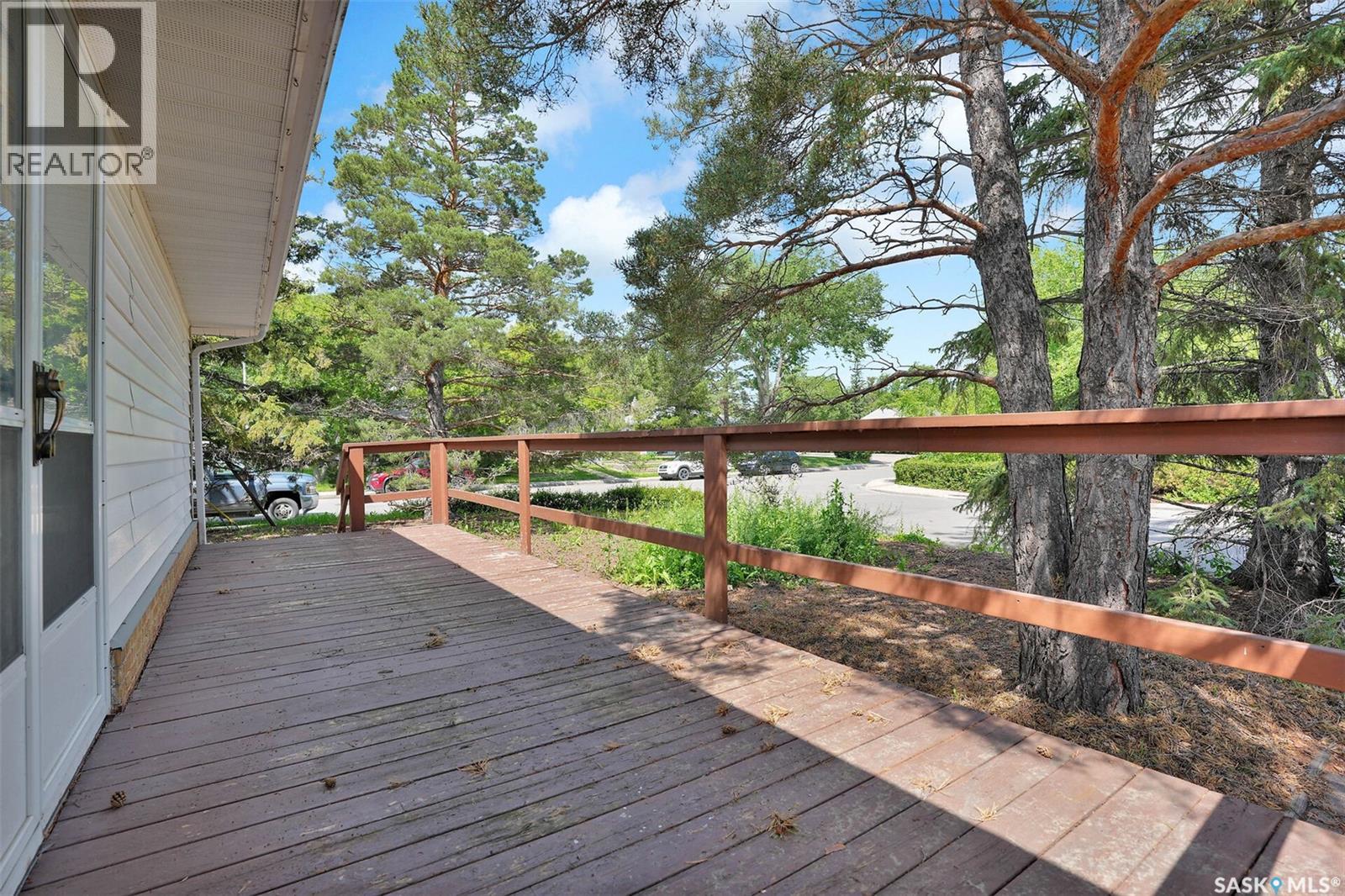 715 Connaught STREET - 44