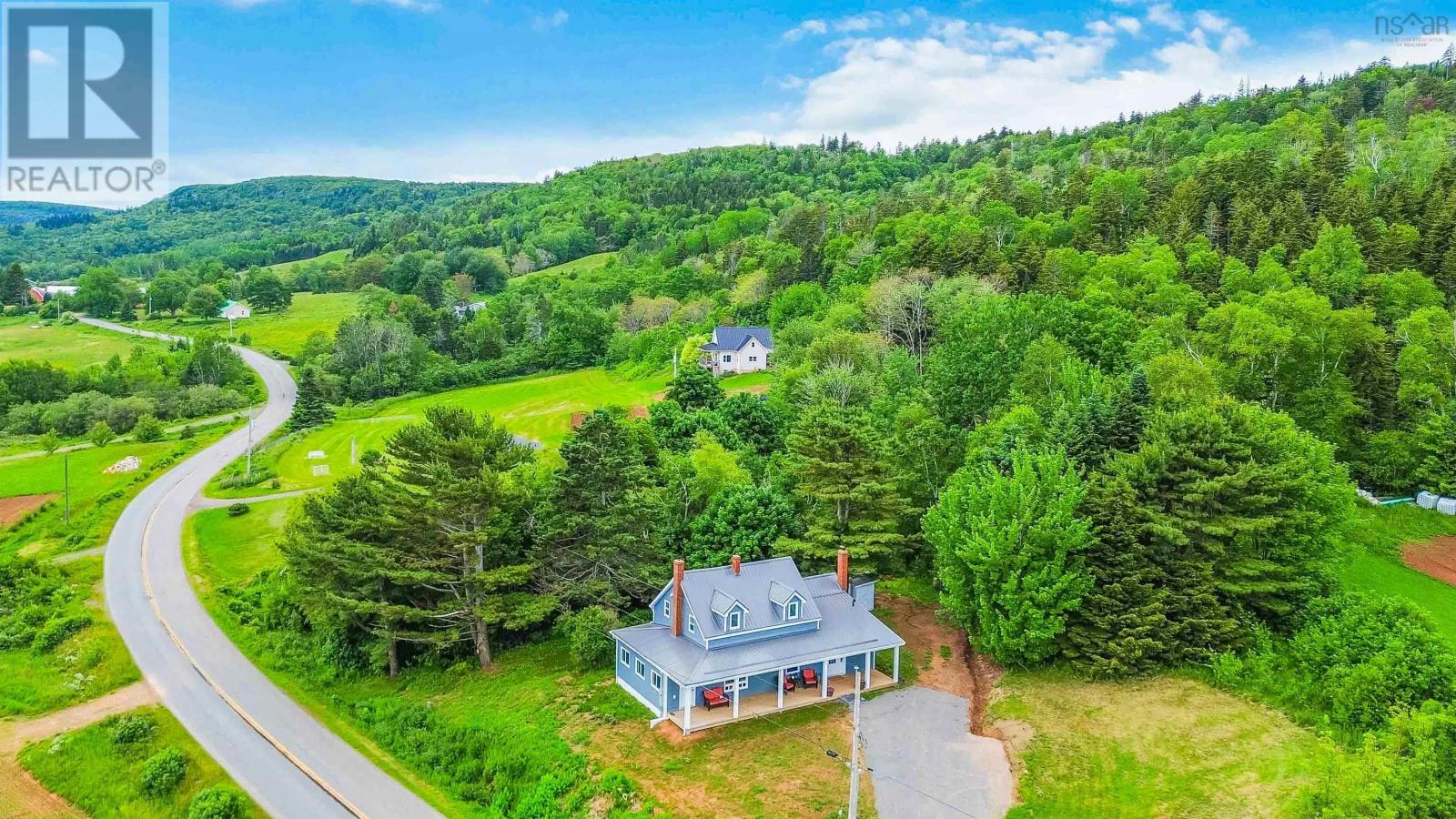 2617 Pereau Road - 32