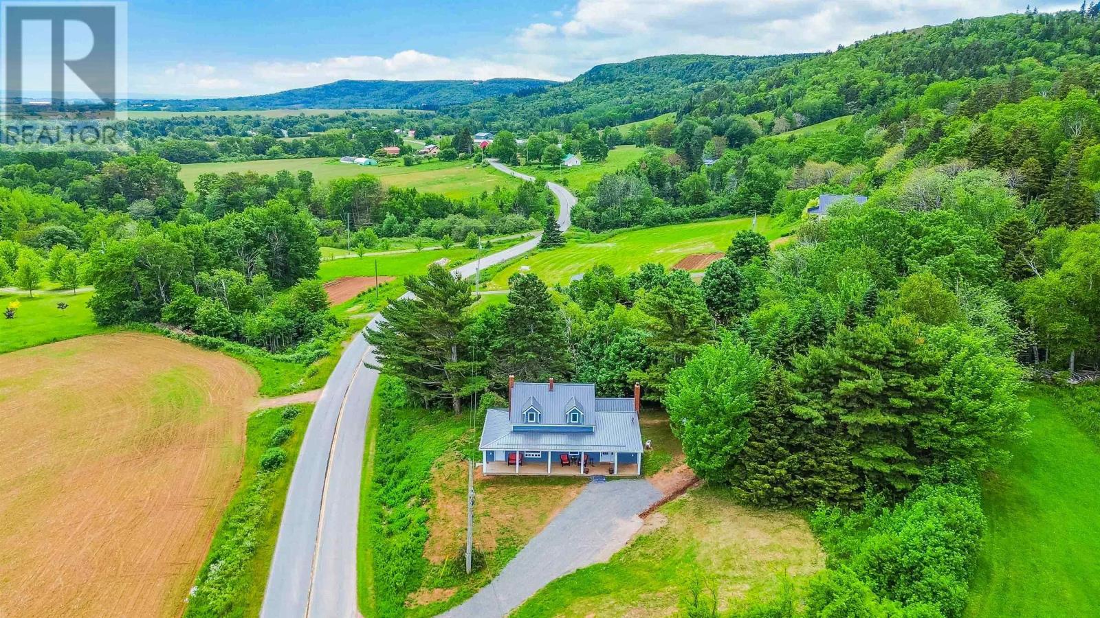 2617 Pereau Road - 33