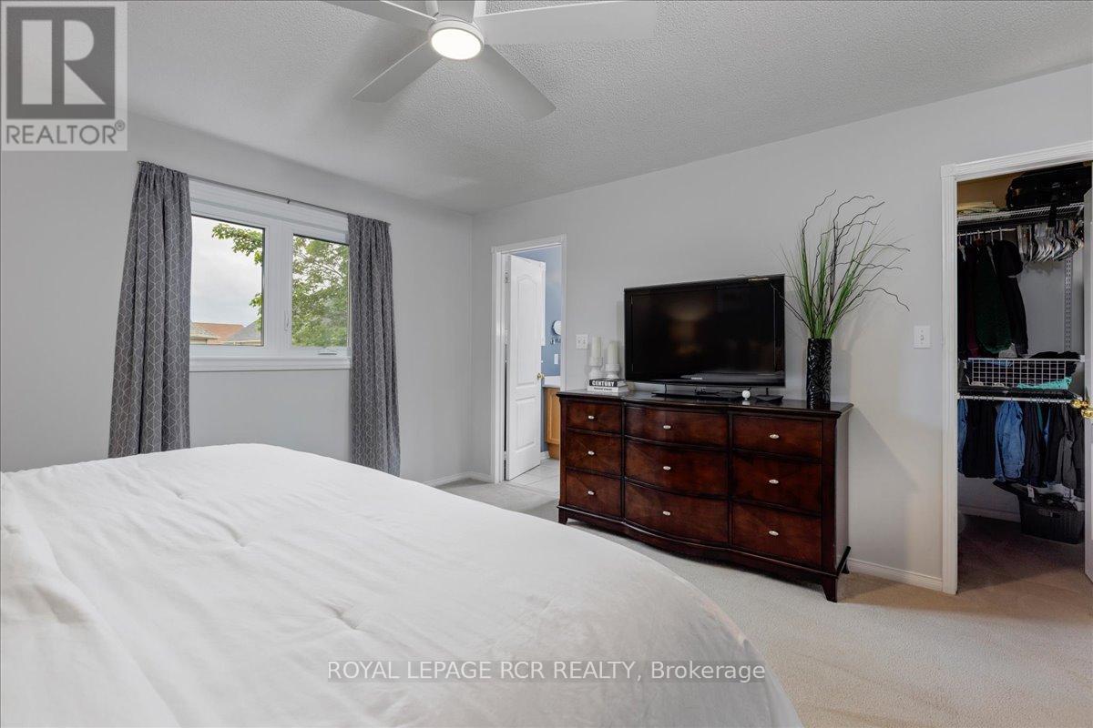 54 BREAKWATER DRIVE - 19