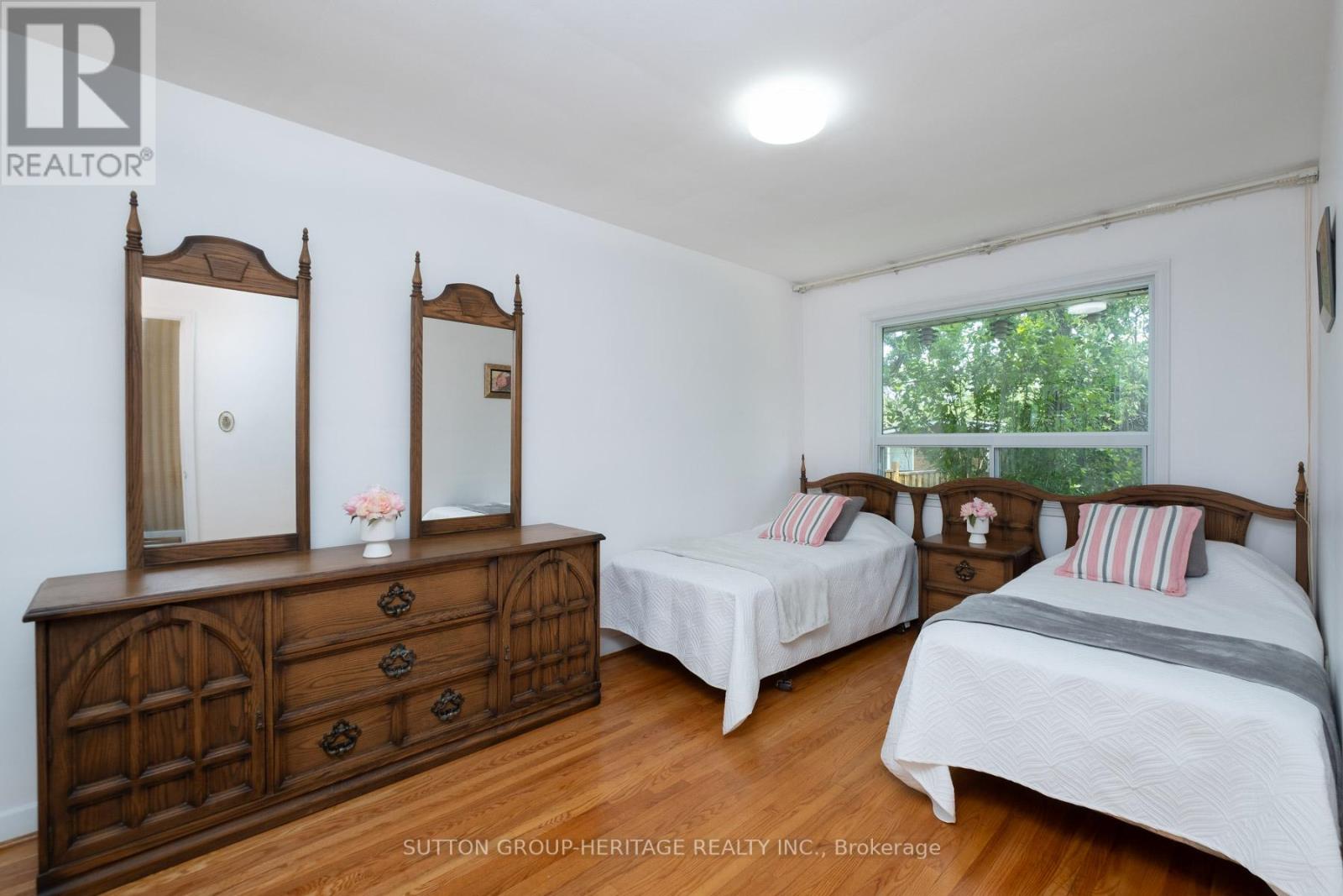 23 GAIETY DRIVE - 18