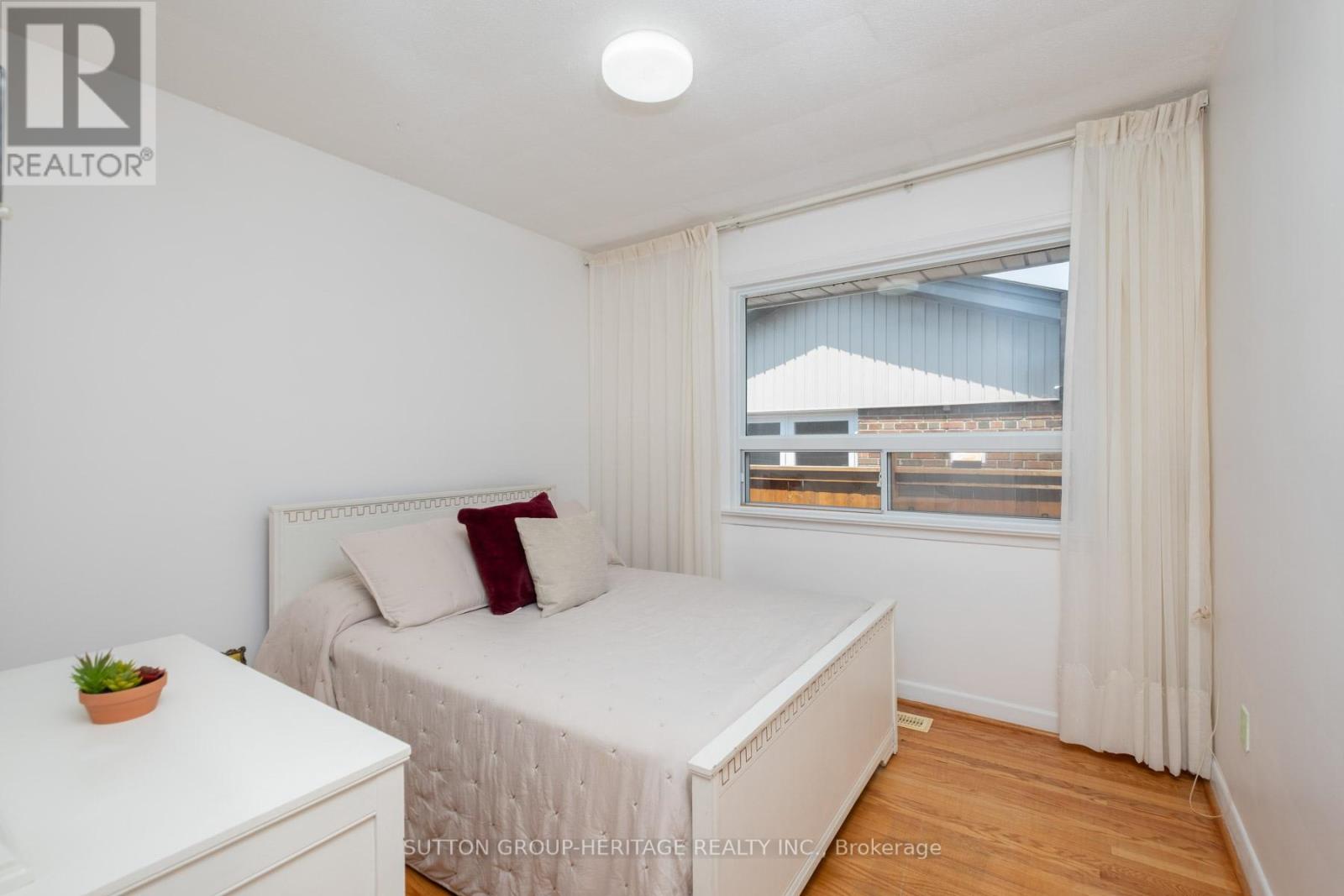 23 GAIETY DRIVE - 19