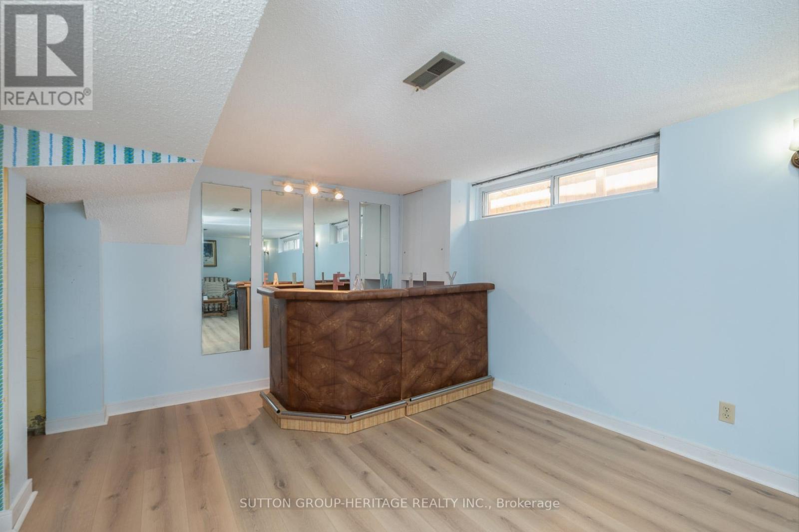 23 GAIETY DRIVE - 21