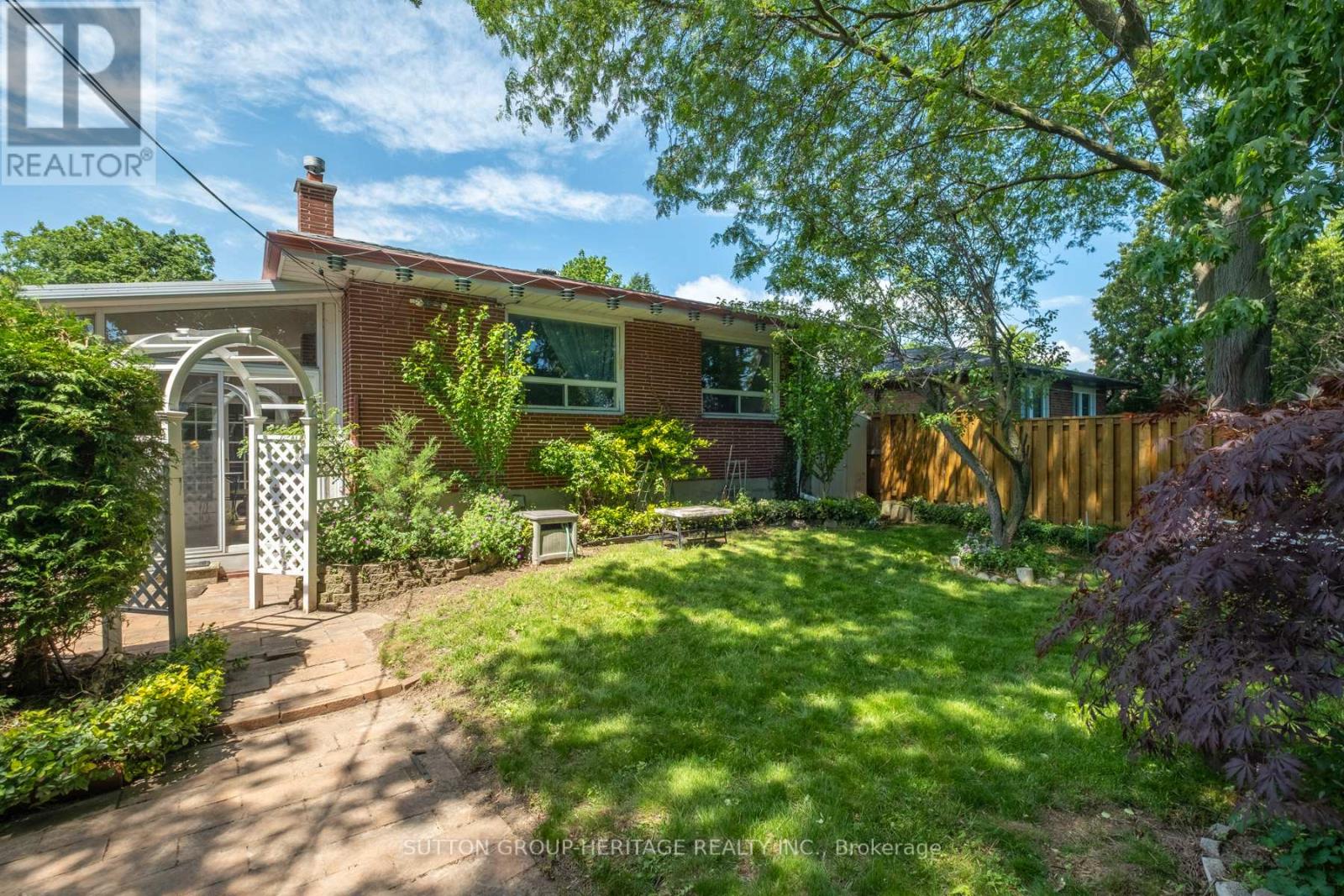 23 GAIETY DRIVE - 28
