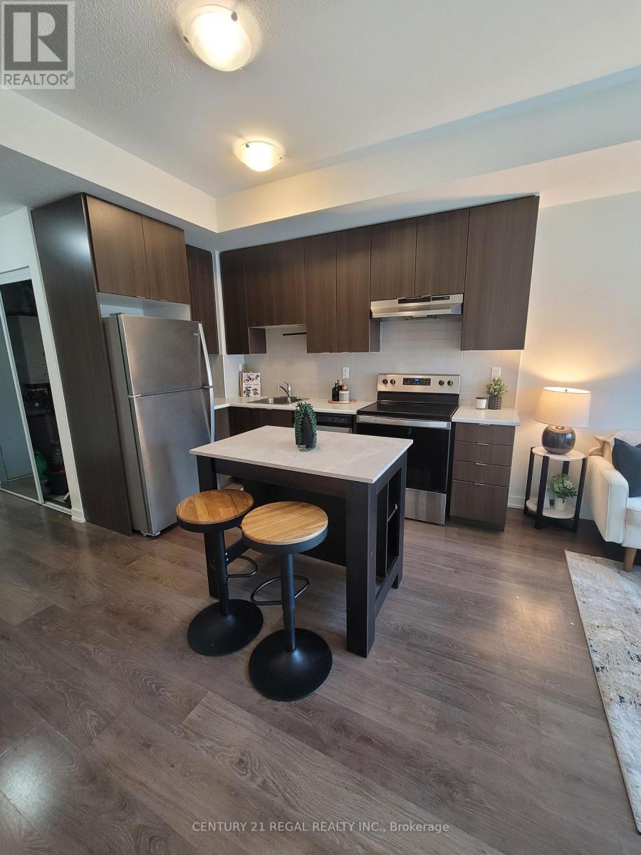 #301 5131 SHEPPARD AVENUE E - 3
