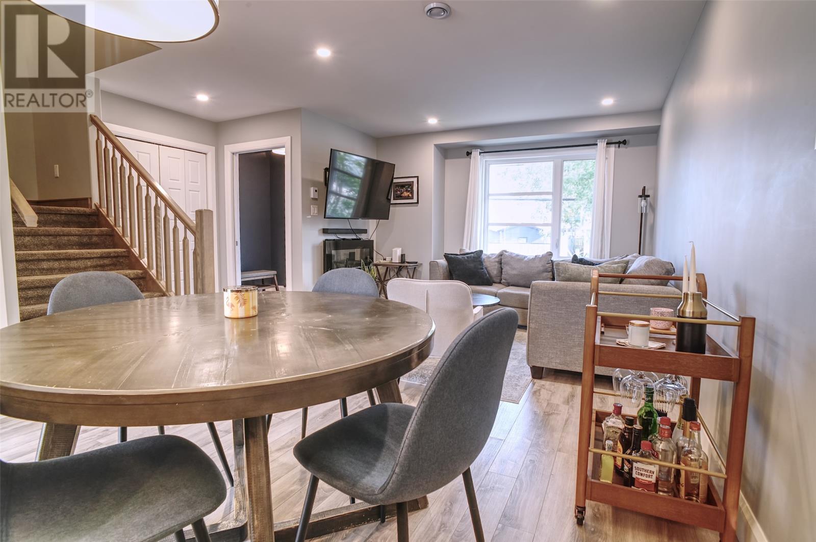 24 Glendale Avenue - 6