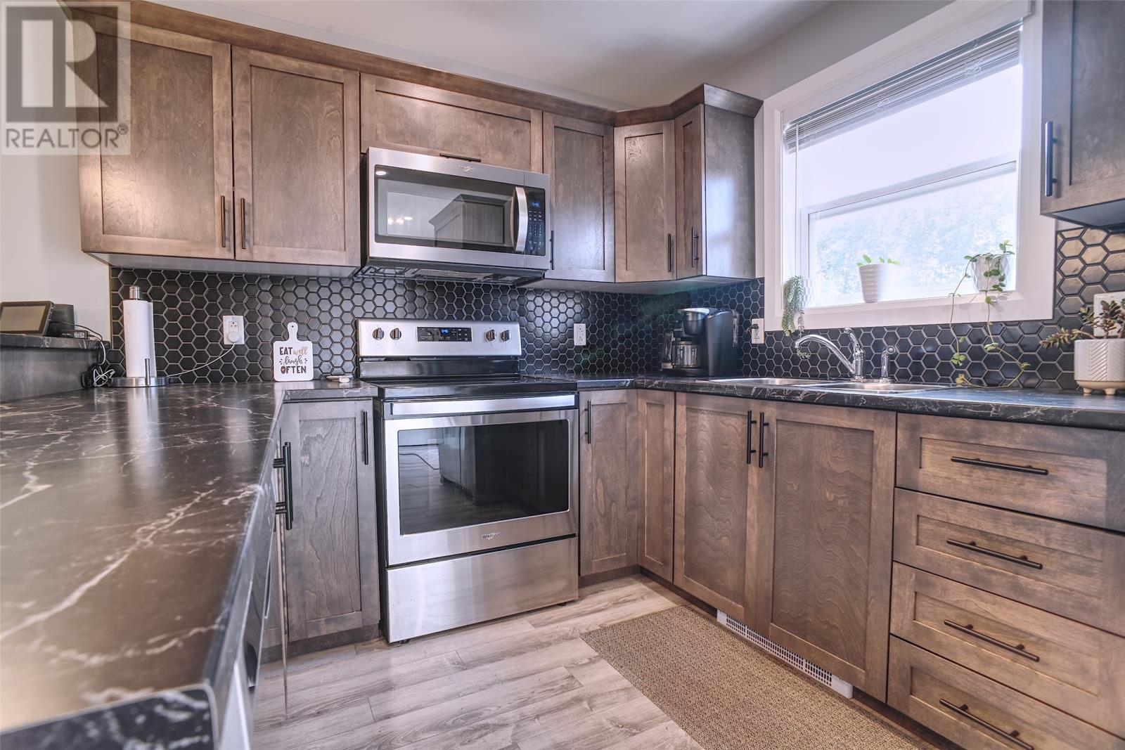 24 Glendale Avenue - 9