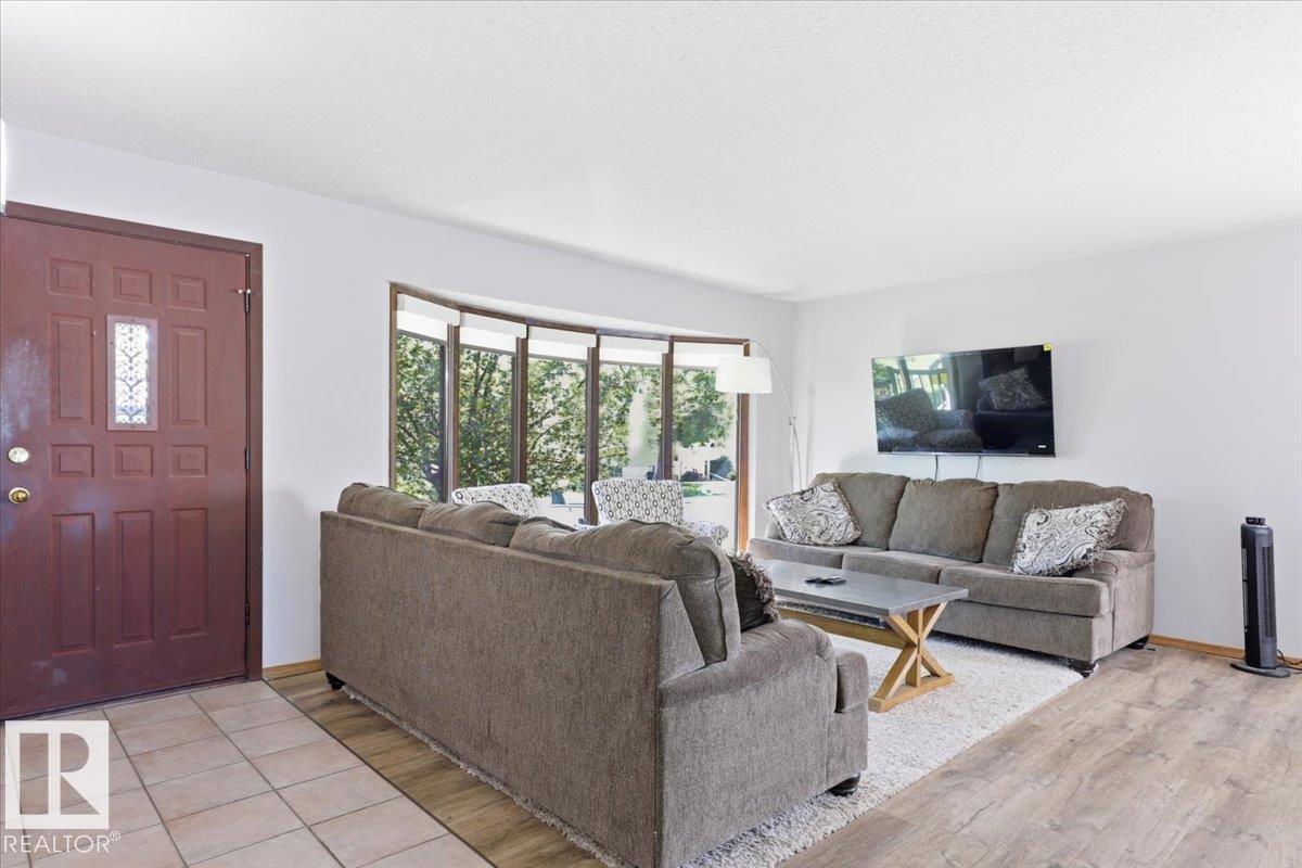 141 Green Ash DR - 3