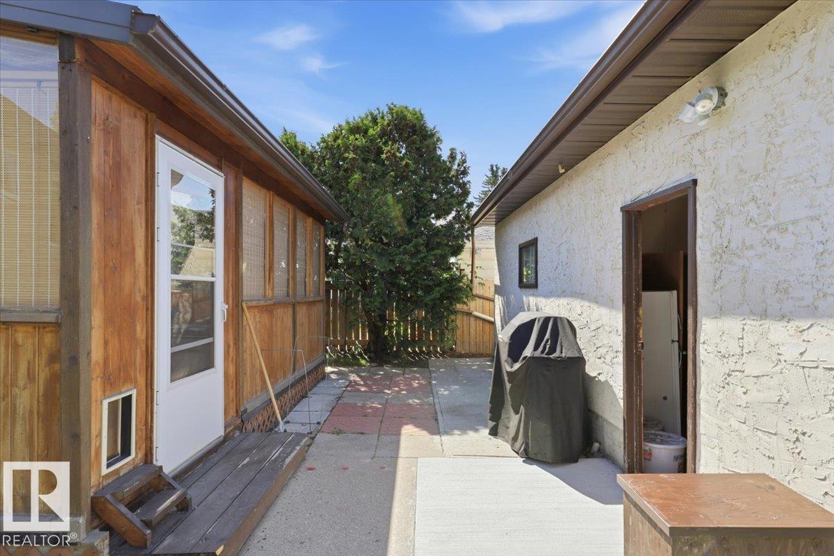 141 Green Ash DR - 31