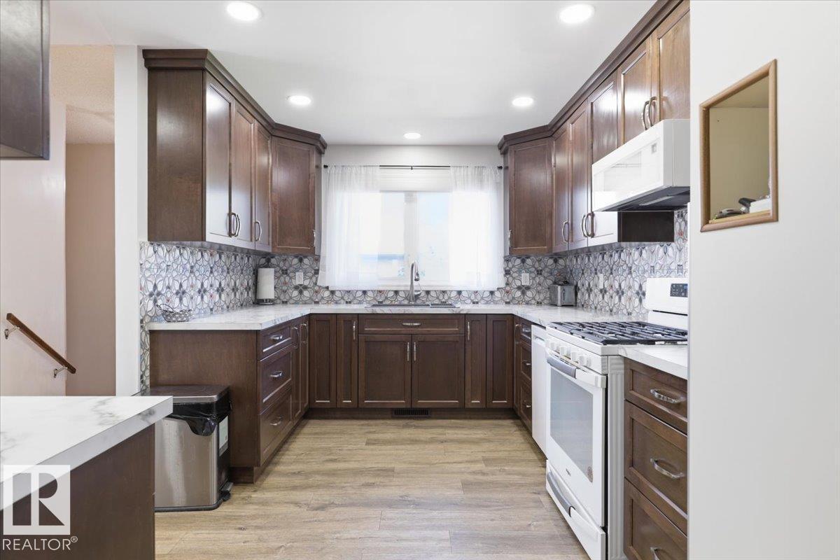 141 Green Ash DR - 7