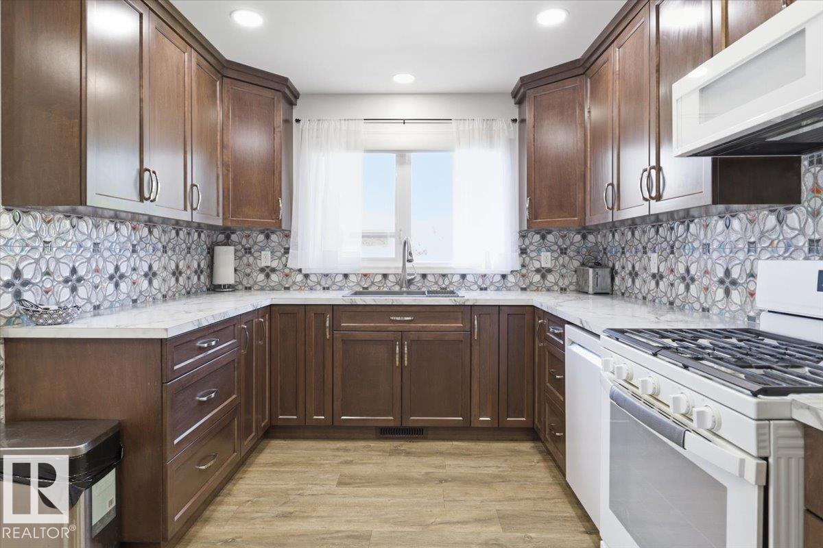 141 Green Ash DR - 9