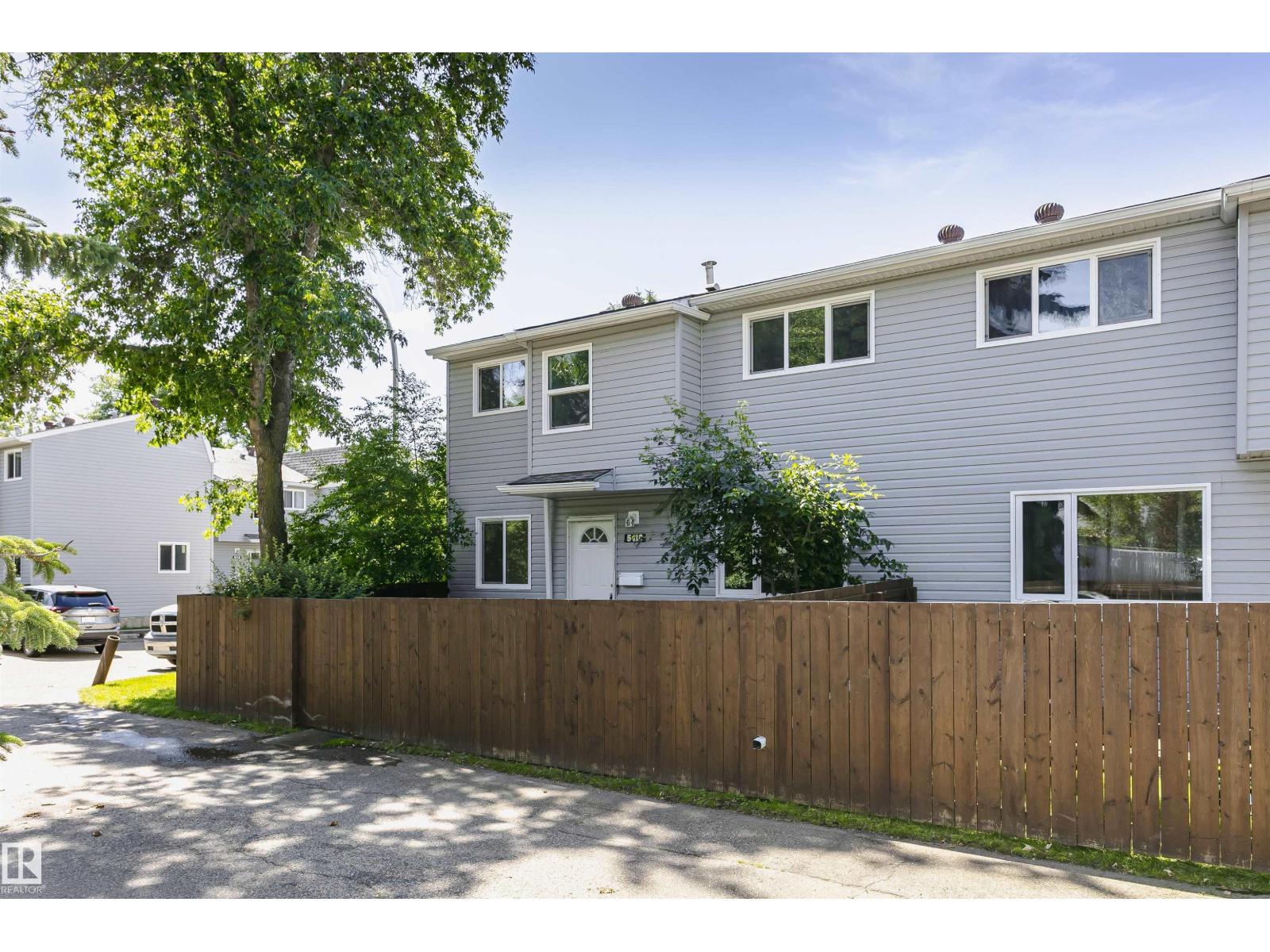 5418 144B AV NW - 2